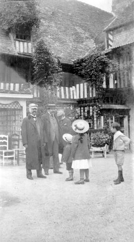 Dives-sur-Mer, France, 1905